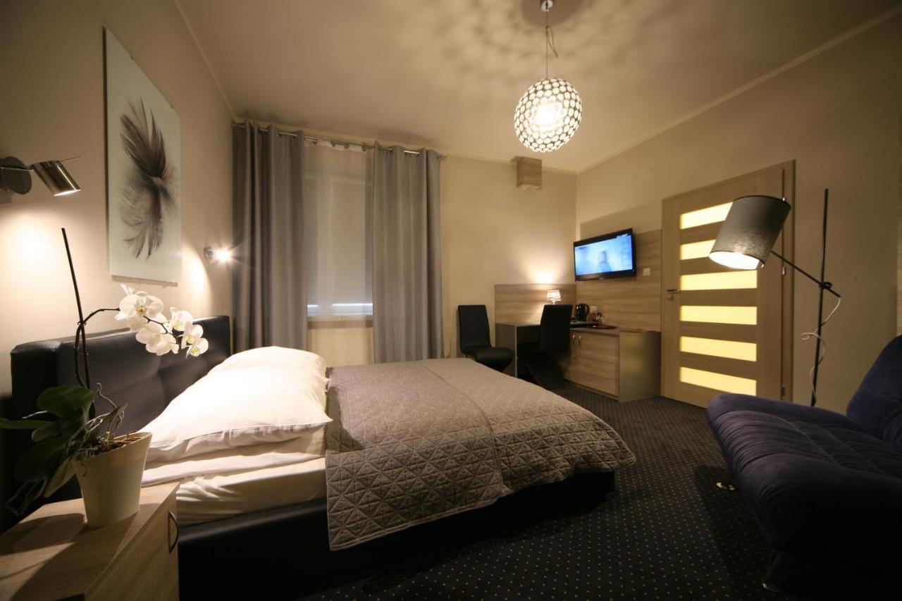 Hotel Seven 7 Kaliszki Eksteriør billede