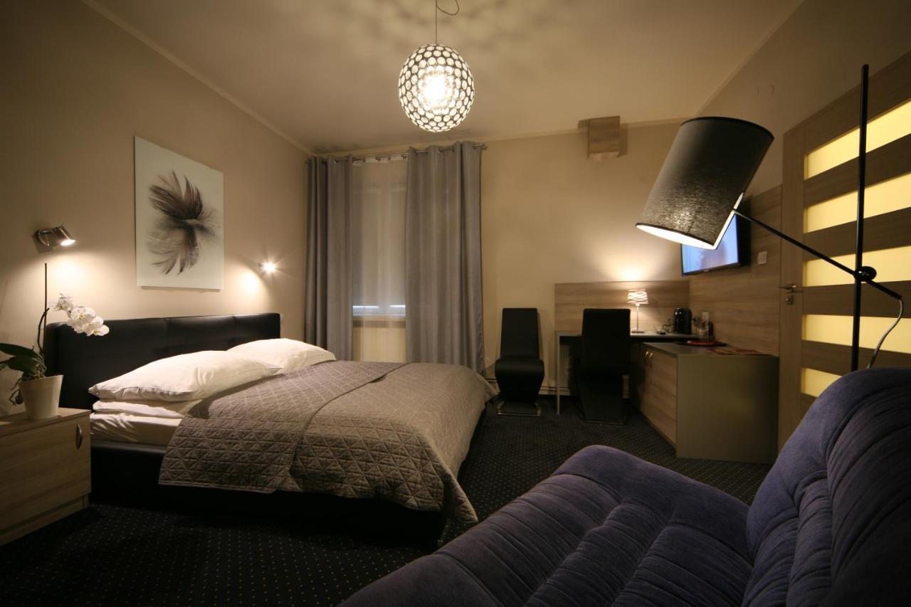 Hotel Seven 7 Kaliszki Eksteriør billede