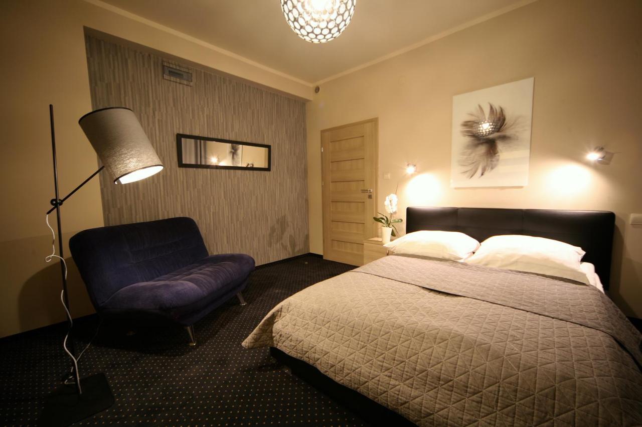 Hotel Seven 7 Kaliszki Eksteriør billede